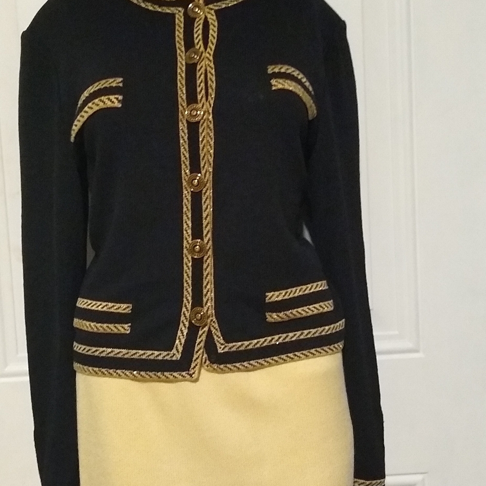 ST JOHN COLLECTIONS SZ 6 SANTANA KNIT BLACK & METALLIC TAN LOGO BUTTONS JACKET - Picture 12 of 13